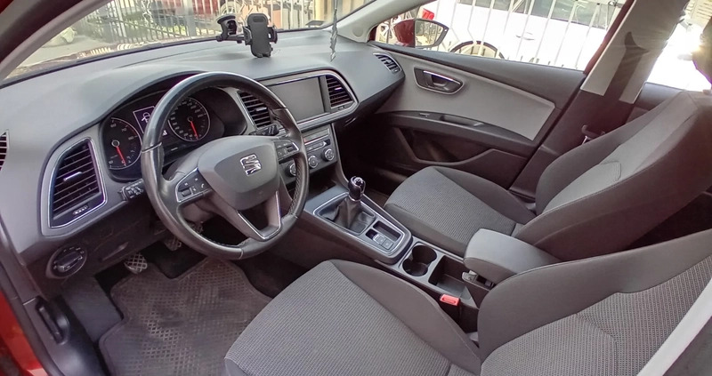 Seat Leon cena 59500 przebieg: 67112, rok produkcji 2017 z Urzędów małe 121